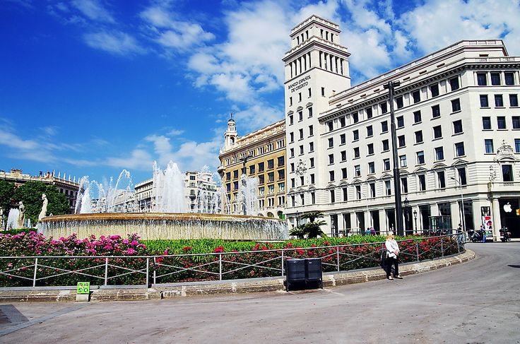 CATALONIA SQUARE