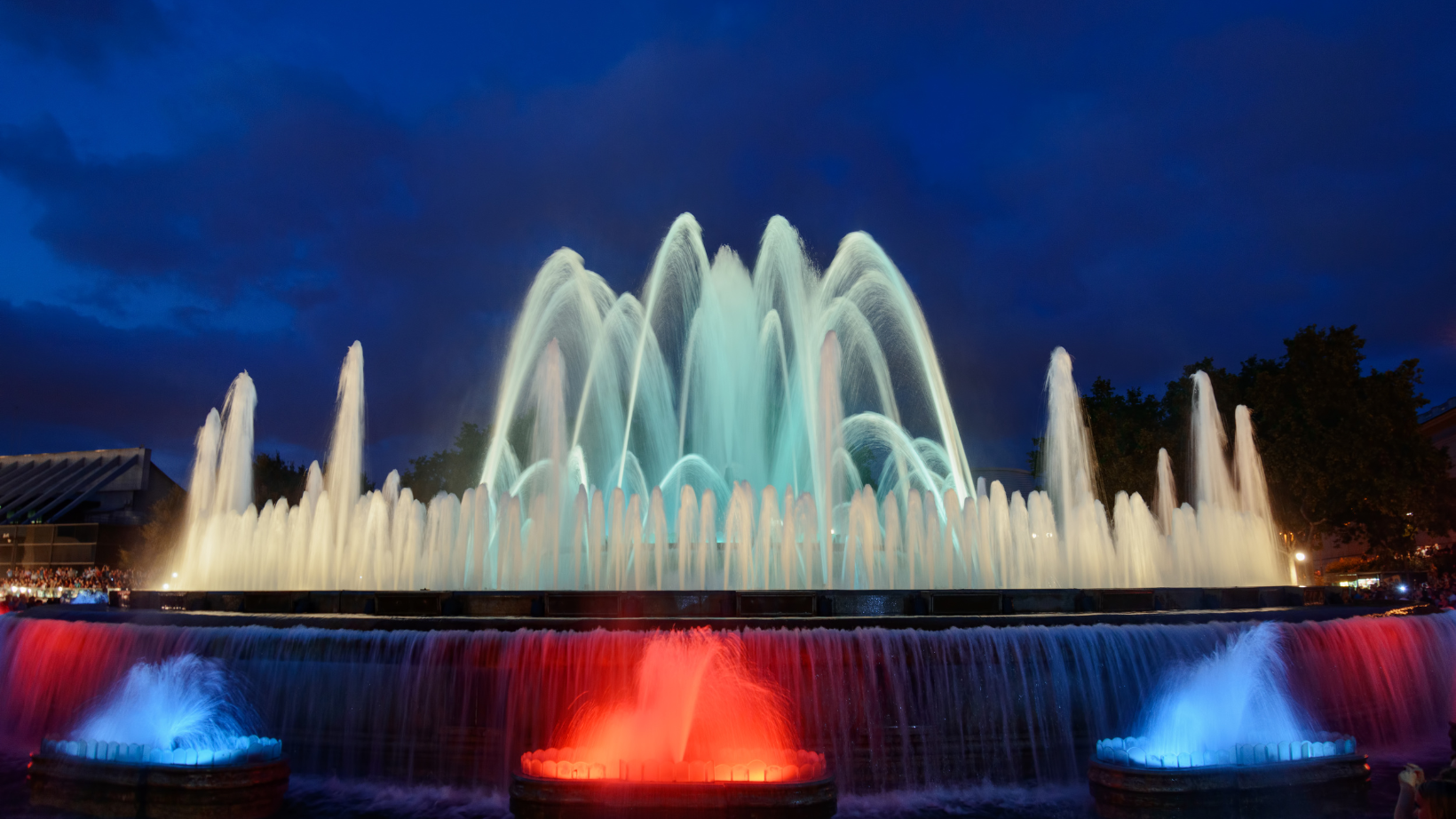 THE MAGIC FOUNTAIN